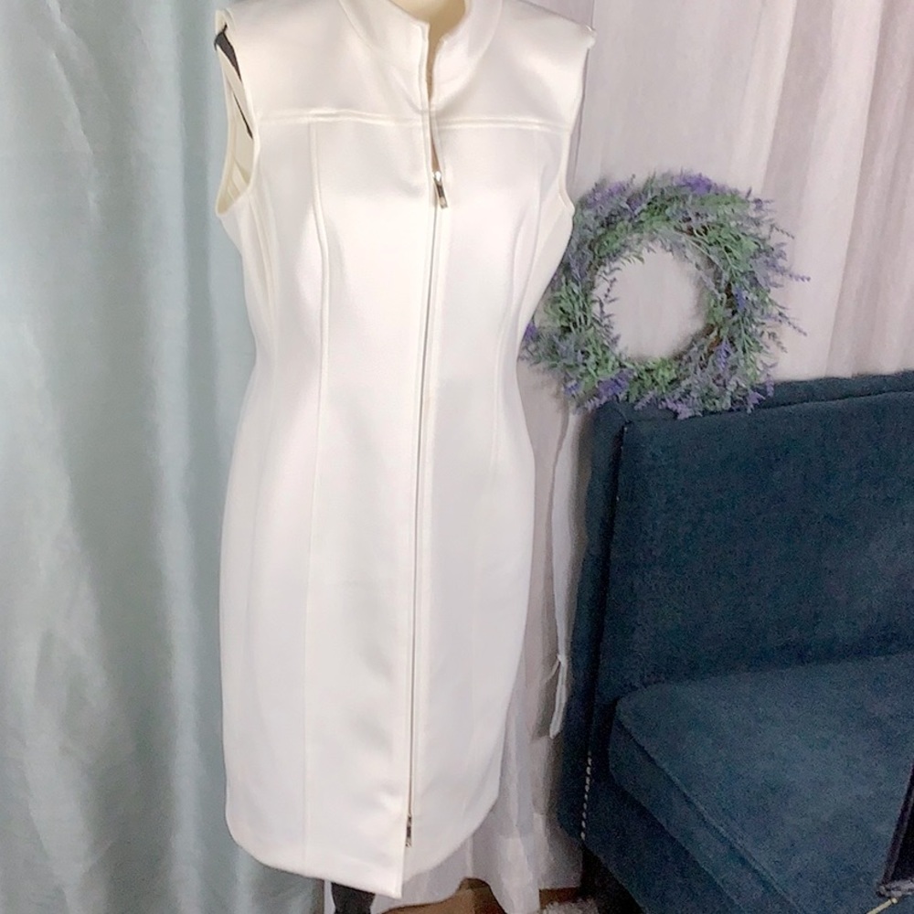 Tommy Hilfiger front zip white dress. Scuba material. Size 16